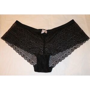 Victoria’s Secret Pout Lace Low Rise Boy Shorts